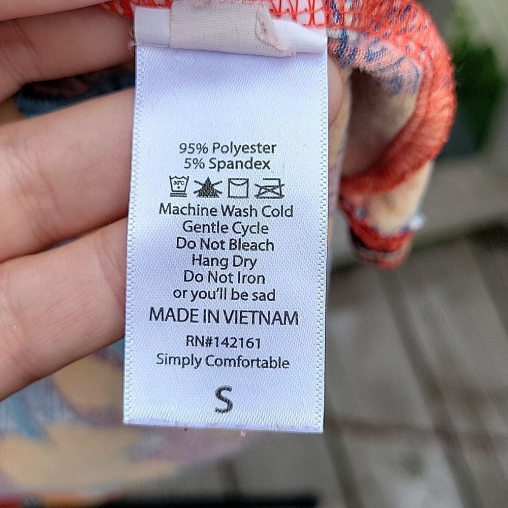 Lularoe
Disney shirt   - Picture 4 of 6